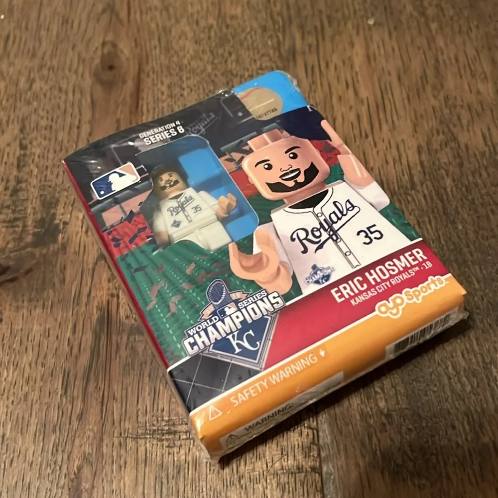 NEW in BOX Eric Hosmer OYO Kansas City Royals MLB Mini Figure